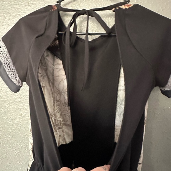 Vintage Black Floral Short Sleeve Midi Dress with Pockets Size Small Preloved - Picture 10 of 16